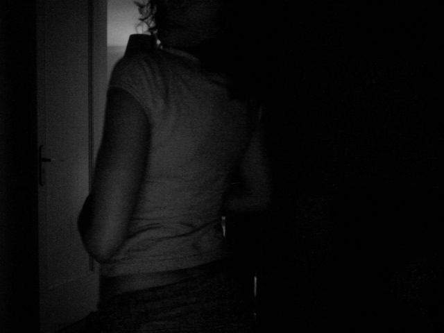 Tercer autorretrato de Roser Amills de la serie «voy o vengo?»