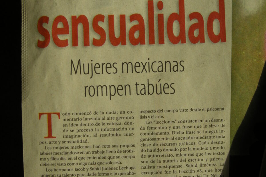 Pàgina d'El Sol de México del 25 d'abril de 2011, secció Espectáculos, amb l'article «Arte y sensualidad. Mujeres mexicanas rompen tabúes»