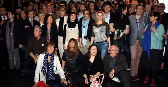 Foto de grup dels escriptors al dinar d'autors de Sant Jordi 2012 a l'Hotel Regina de Barcelona