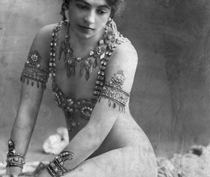 Bailarina Mata Hari