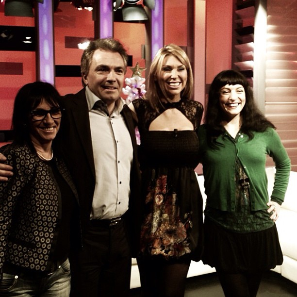 Roser Amills, Santiago Espot, sonia arenas. Canal català, perdona TV