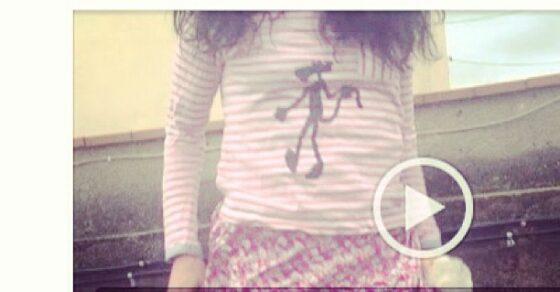 Captura de un vídeo con la reseña del libro Me gusta el sexo de Roser Amills en Google+
