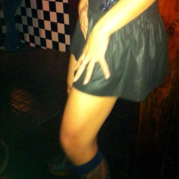 piernas de roser amills en luz de gas