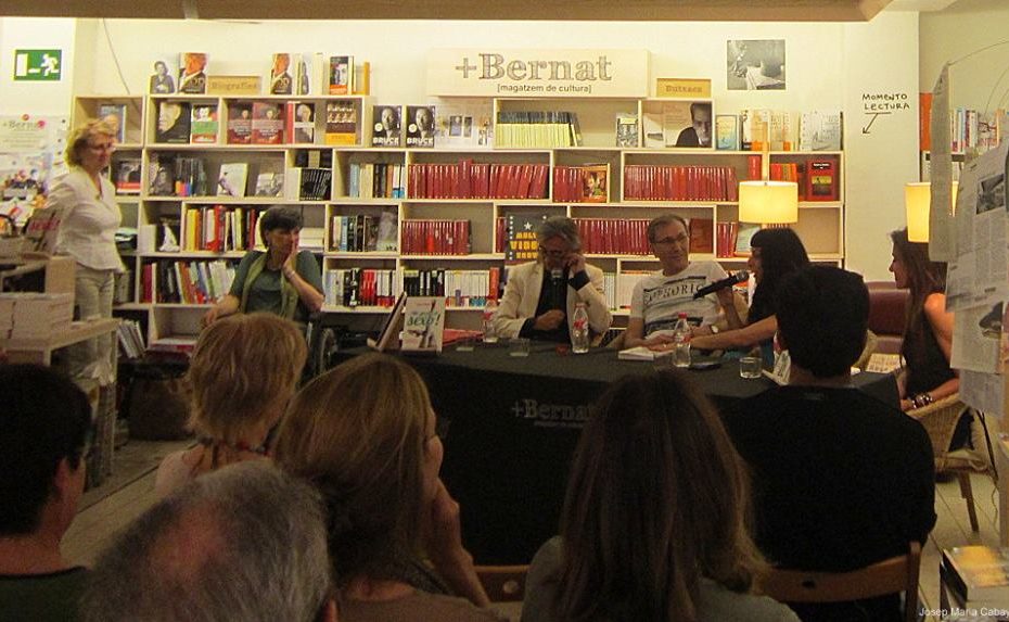 Belisario Vazquez hace una cronica de la presentacion del libro de Roser Amills en la libreria +Bernat