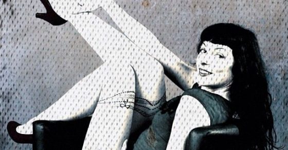 Roser Amills Ilustracion Pinup Blanco Y Negro