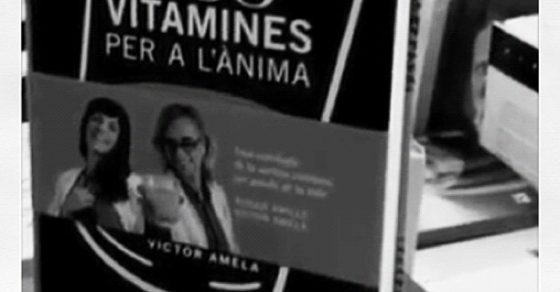 333 vitamines roser amills y victor amela blanco y negro