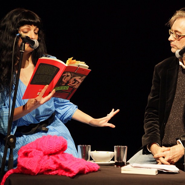 roser amills lectura de Morbo a l'Antic Teatre