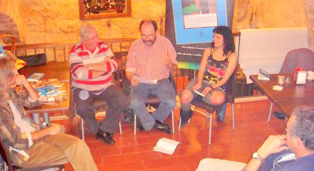 Josep Igual presenta el poemari de roser amills a Vallderroures