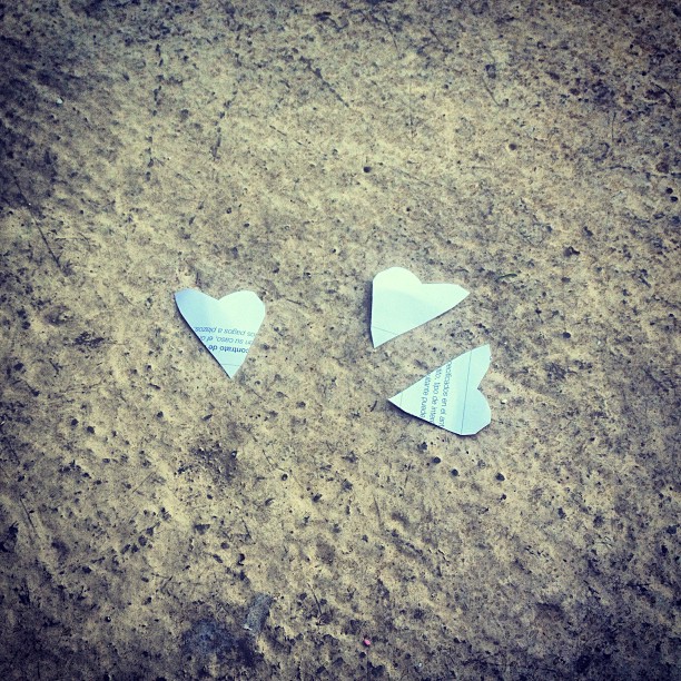 Bodegon Corazones De Papel