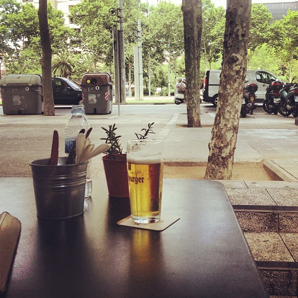 Cerveza Terraza Con Buenas Vistas Barcelona