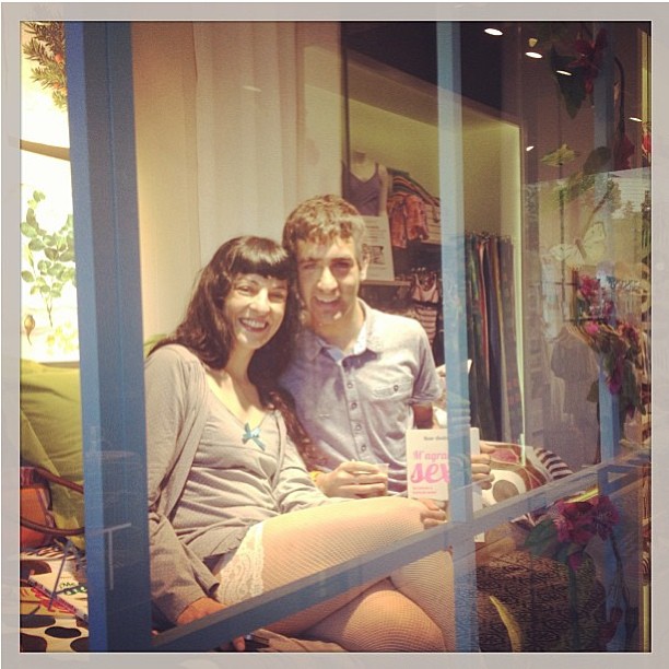 Roser Amills Performance Escaparate De La Mallorquina