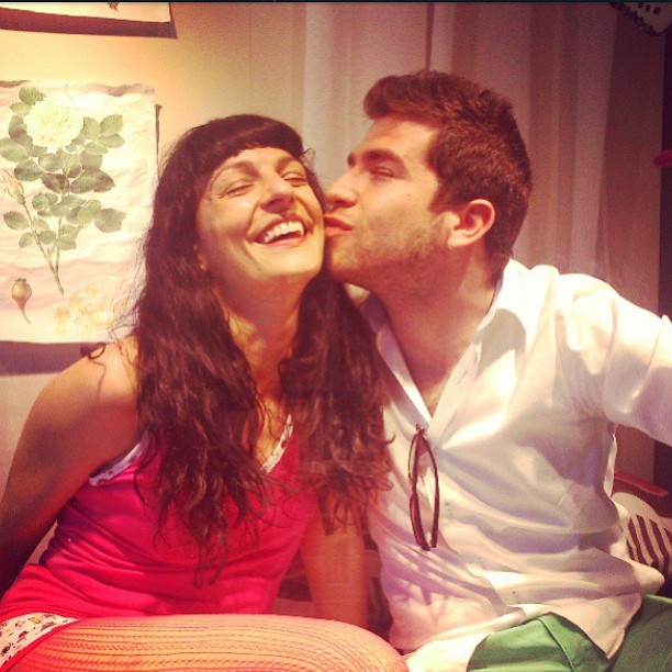 Roser Amills Y Victor Fernandez Clares Performance Escaparate De La Mallorquina