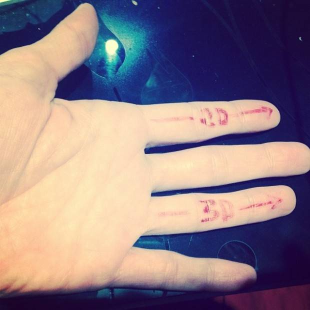 98e313aa8d5d11e38f240a3c94fab696 8