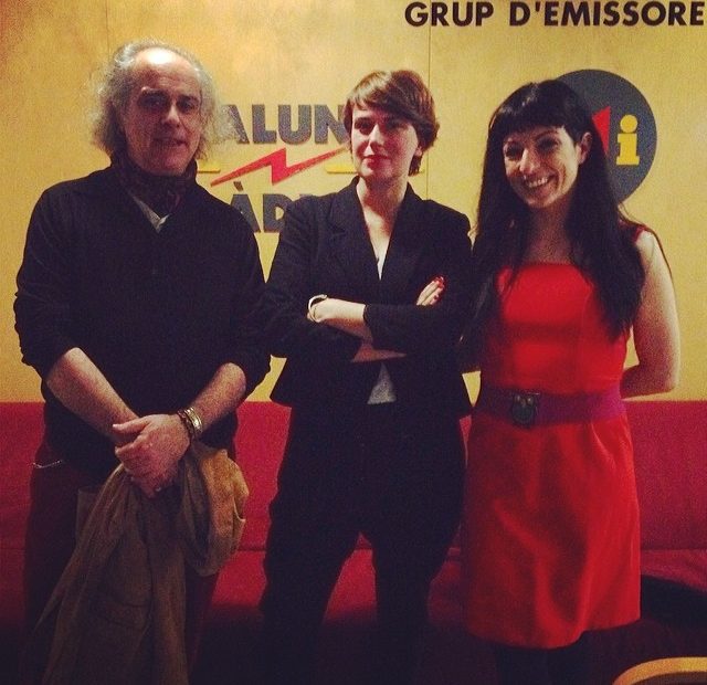 roser amills con almudena blasco i stefano cingolani en catalunya radio
