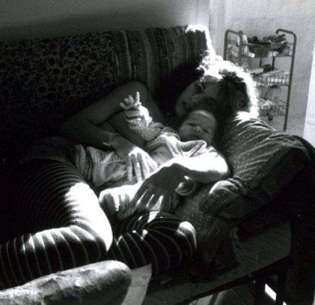 roser amills con su hijo mayor, marcel