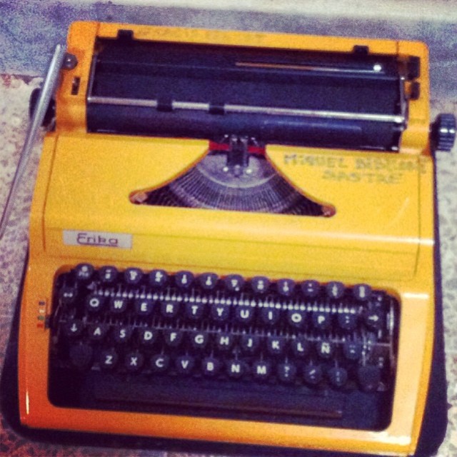 Maquina de escribir de roser amills