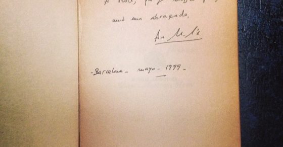 ana maria moix dedicatoria a Roser Amills de su poemario no time for flowers y otras historias