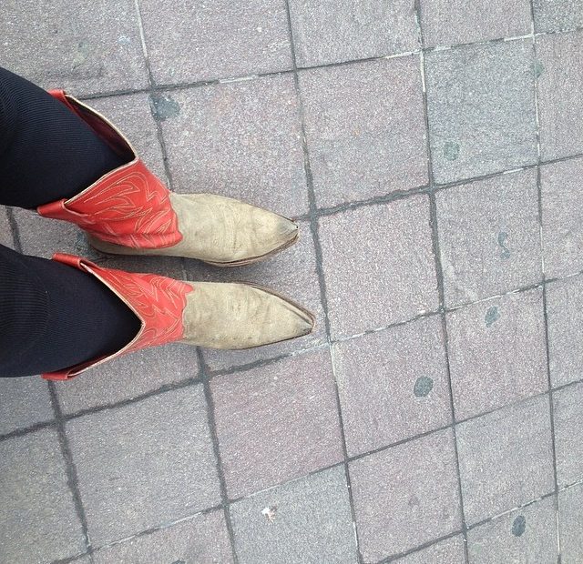 Roser Amills Con Botas Sendra Rojas