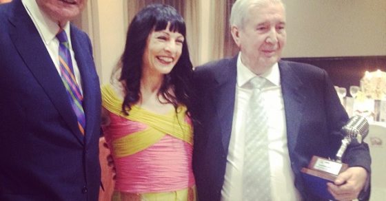 Roser Amills Con Los Tambien Galardonados Gabriel Sampol Mallorquin Y Luis Del Olmo Premios Apei 2014