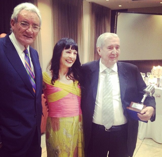 Roser Amills Con Los Tambien Galardonados Gabriel Sampol Mallorquin Y Luis Del Olmo Premios Apei 2014