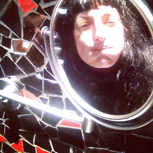 Roser Amills divertida