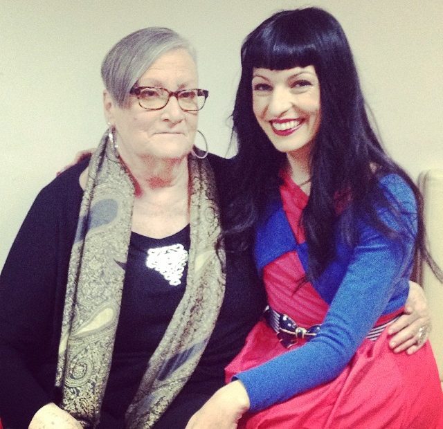 Roser Amills I Rosi Aules A Vespre A La 2 Rtve