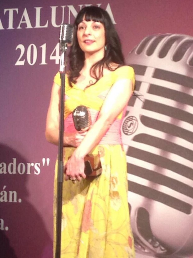 roser amills microfono de plata internet informadores premios apei 2014