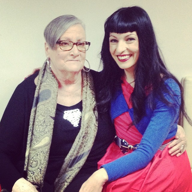 Roser Amills y Rosi Aules a Vespre a la 2