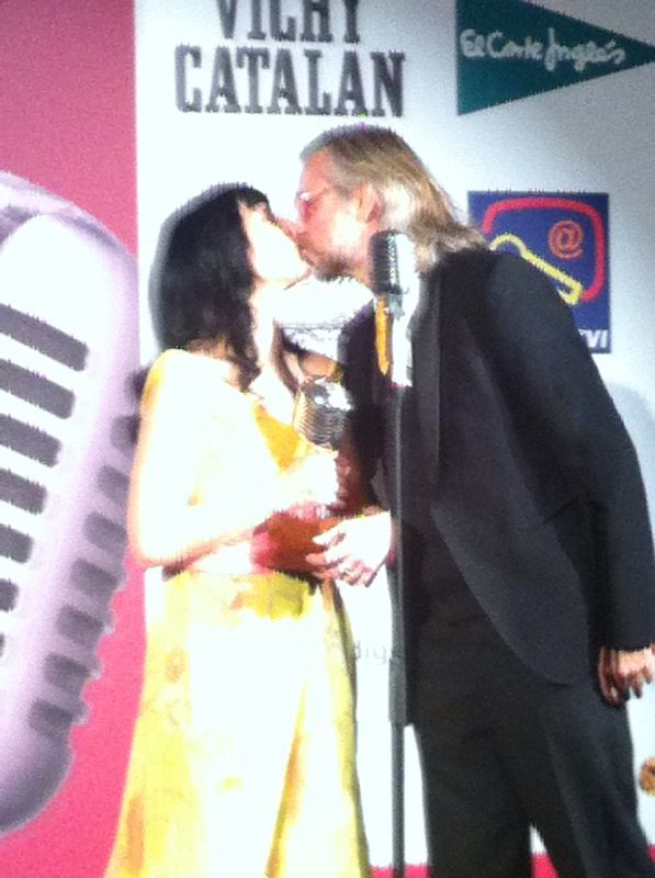 roser amills y victor amela premios apei 2014 vichy catalan