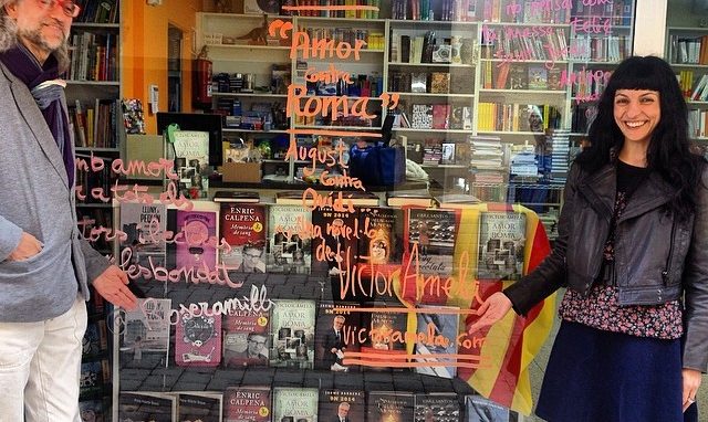 Aparador Llibreria Index Dibuixat