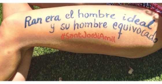 Roser Amills desnuda piel escrita