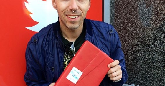 Roser Amills Ha Dedicdo Un Libro A Una Pareja De Lectores