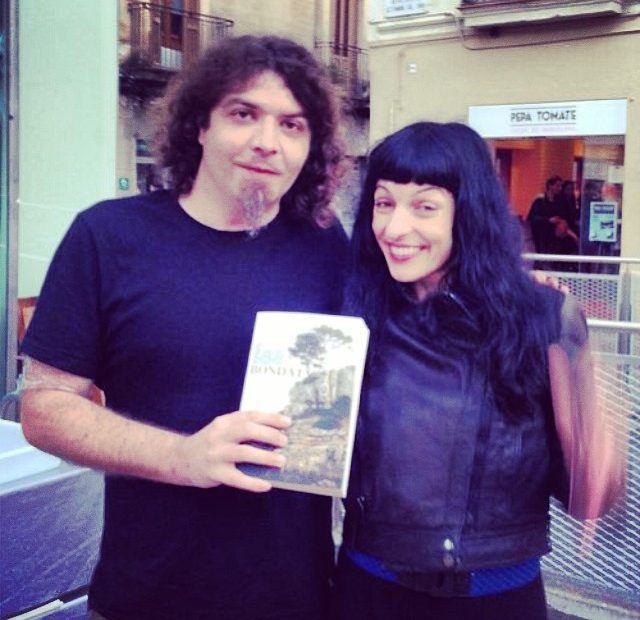 Txus Garcia Amb La Novela Se Buena De Roser Amills