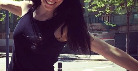 Lo he sacrificado todo a la búsqueda de un punto de vista desde el cual sobresalga la magia: en #sébuena encontrarás el resultado! - Roser Amills, escritora mallorquina