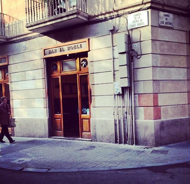bar el roble barri de gracia barcelona