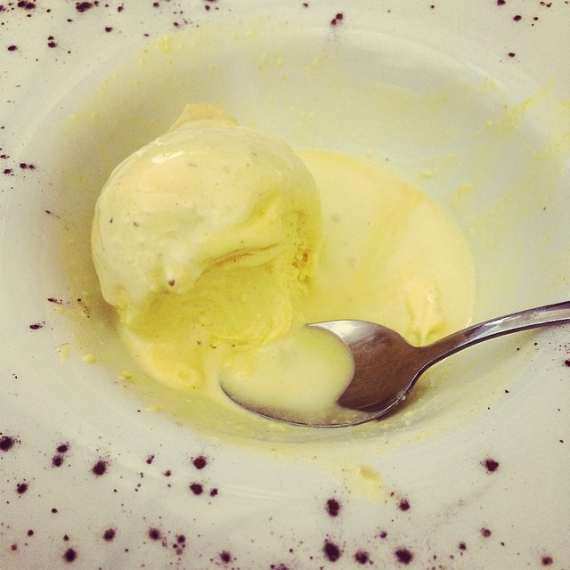 Cucharada De Helado De Vainilla