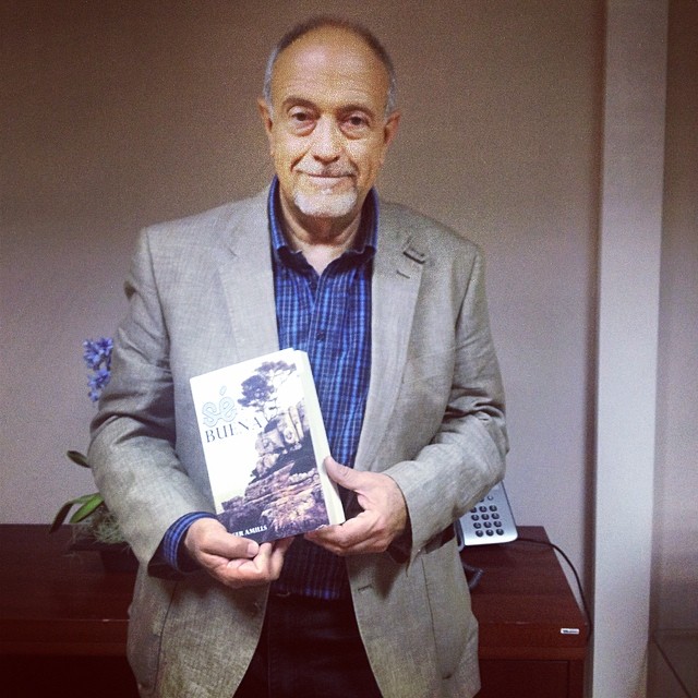 Josep Maria Cabayol con la novela Se buena de Roser Amills