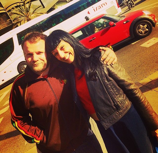 Roser amills la pegatina