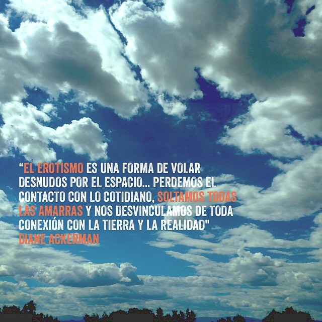 Cielo Azul Con Cita