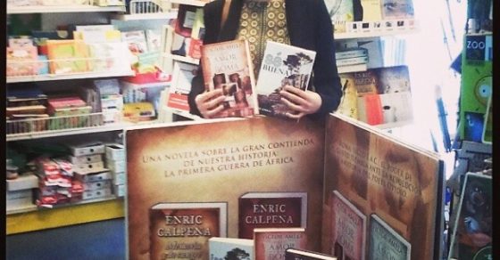 Emma Zafon Lectora De La Novela De Roser Amills Fes Bondat A Llibreria Serret Llibres