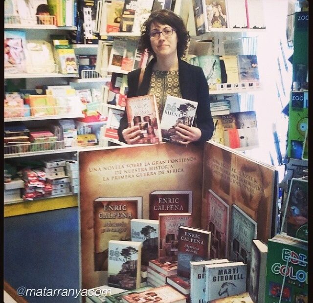 Emma Zafon Lectora De La Novela De Roser Amills Fes Bondat A Llibreria Serret Llibres