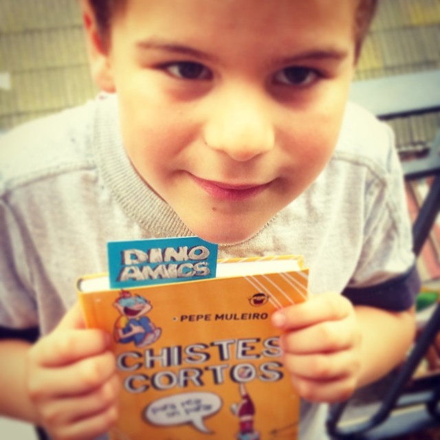 Juan, hijo de Roser Amills, libro de chistes