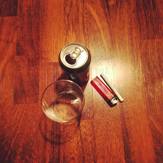 Lata De Cerveza Y Tabaco