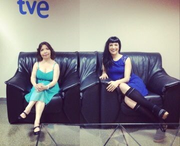 Roser Amills A Vespre A La Dos Amb Monica Pin Lectora I Convidada Vip