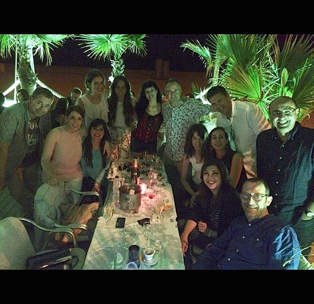 Roser Amills Con El Equipo De Vespre A La 2 Cena De Fin De Temporada Barceloneta 2