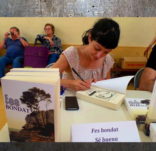 Roser Amills Signa Novela Fes Bondat A Vilanova