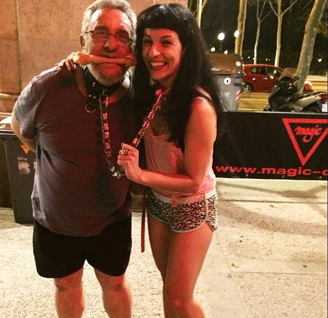 Roser Amills Con El Hombre Perro En Discoteca Magic De Barcelona