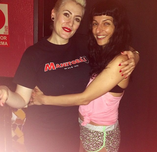 Roser Amills Con La Camarera Mas Simpatica De Discoteca Magic De Barcelona