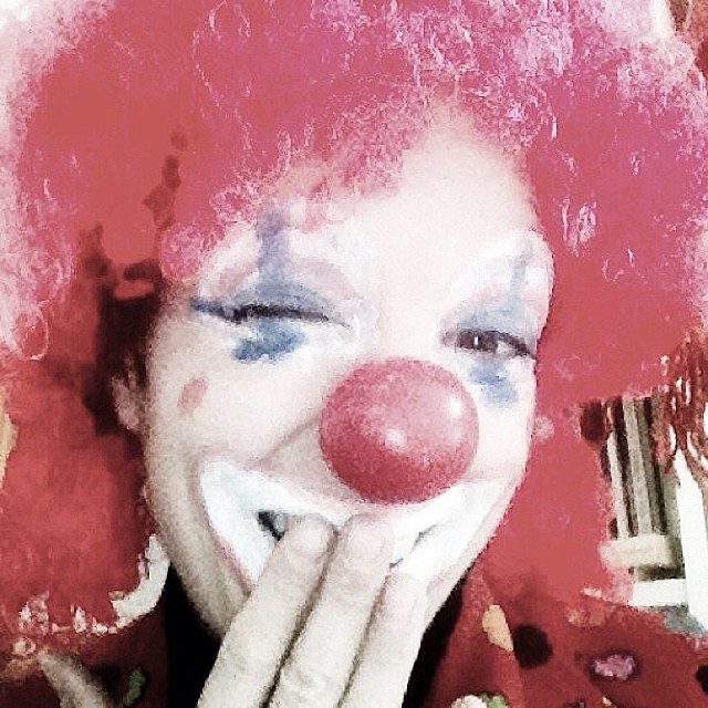 Roser Amills Durante Fiesta Infantil Disfraz De Payaso