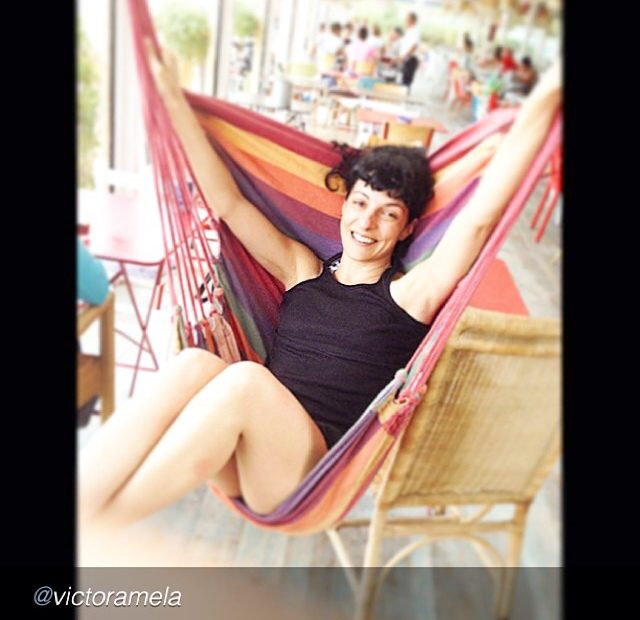 Roser Amills Hamaca En La Barceloneta Foto De Victor Amela